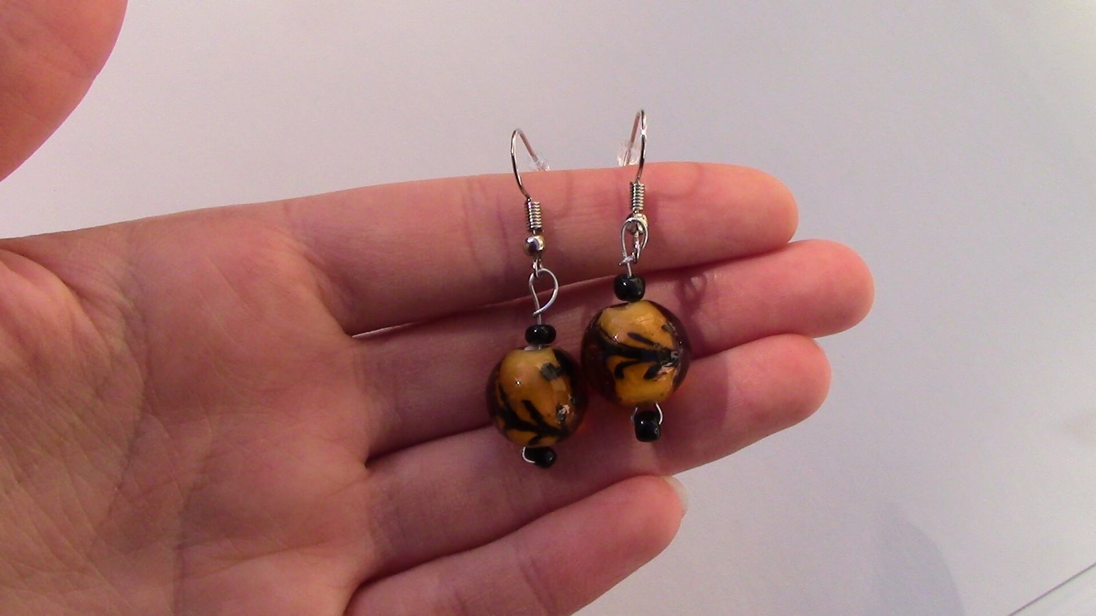 LIMITED EDITION Elegant Autumn Dangle Earrings - Image 4